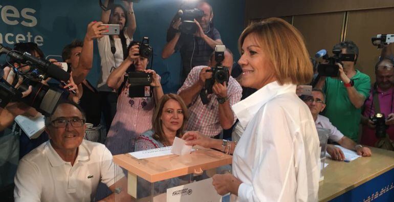 Cospedal en Albacete, en el momento de la votación