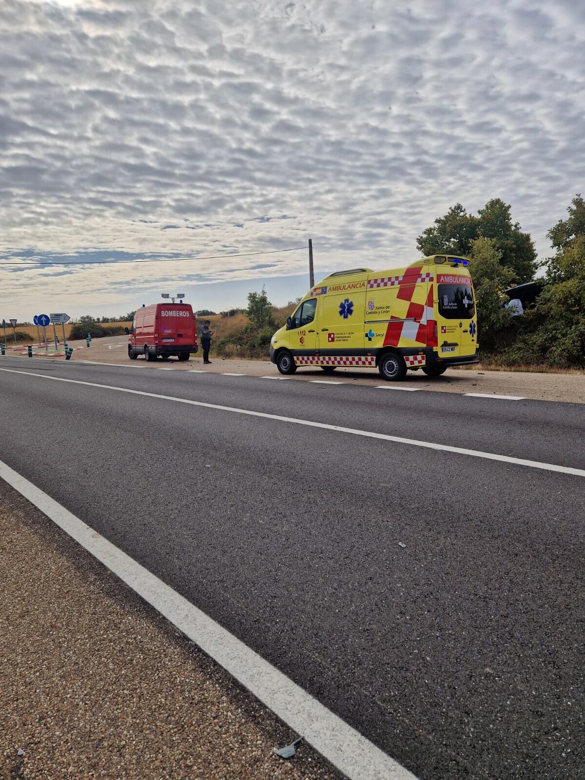Los equipos de emergencias en el lugar del accidente