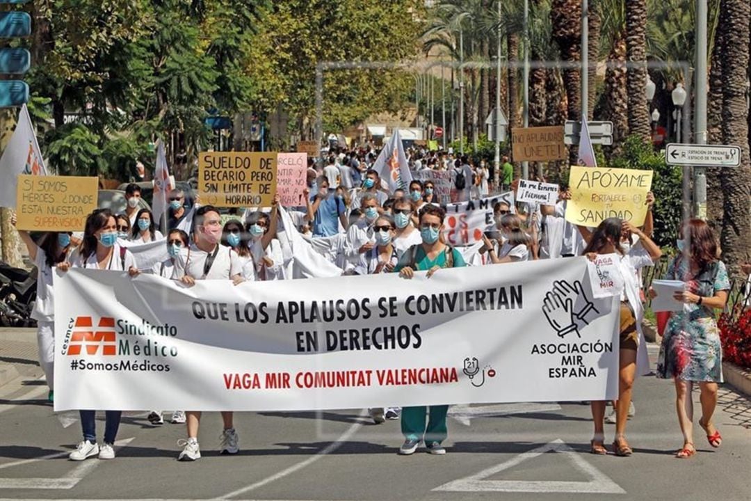 Residentes de la Comunitat Valenciana, durante una de las manifestaciones de los últimos meses