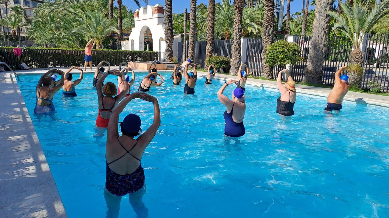 Aquagym para personas mayores, Elche