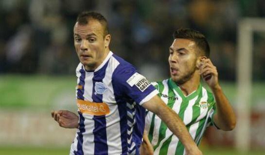 Juli marcó el primer gol del Alavés.