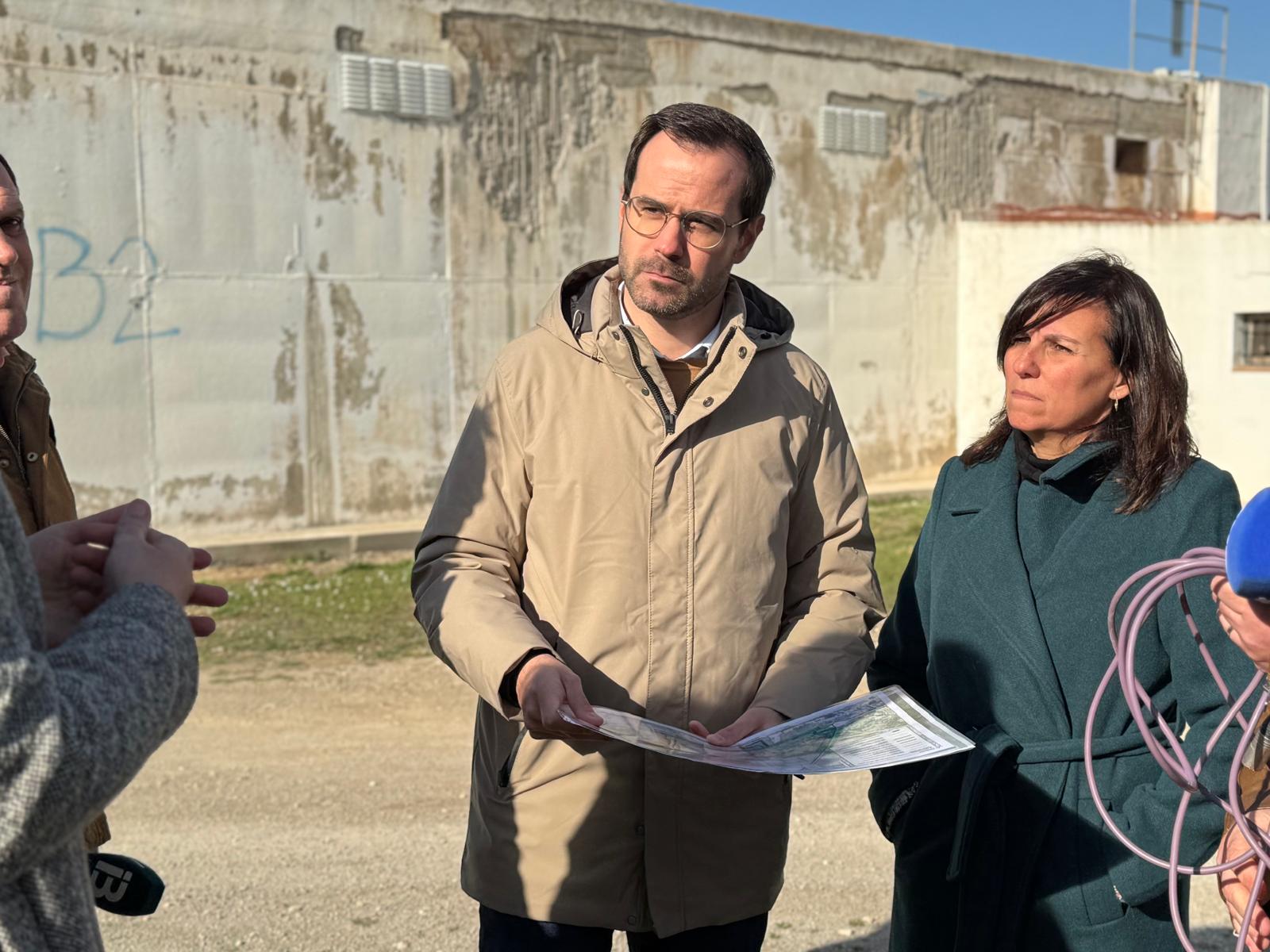 Héctor Pons i Pilar Costa durant la presentació del projecte