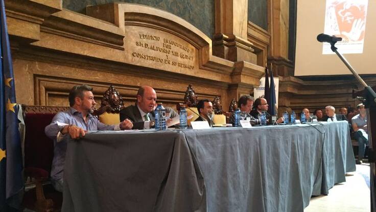 PP, Podemos e IU se descuelgan del documento minero