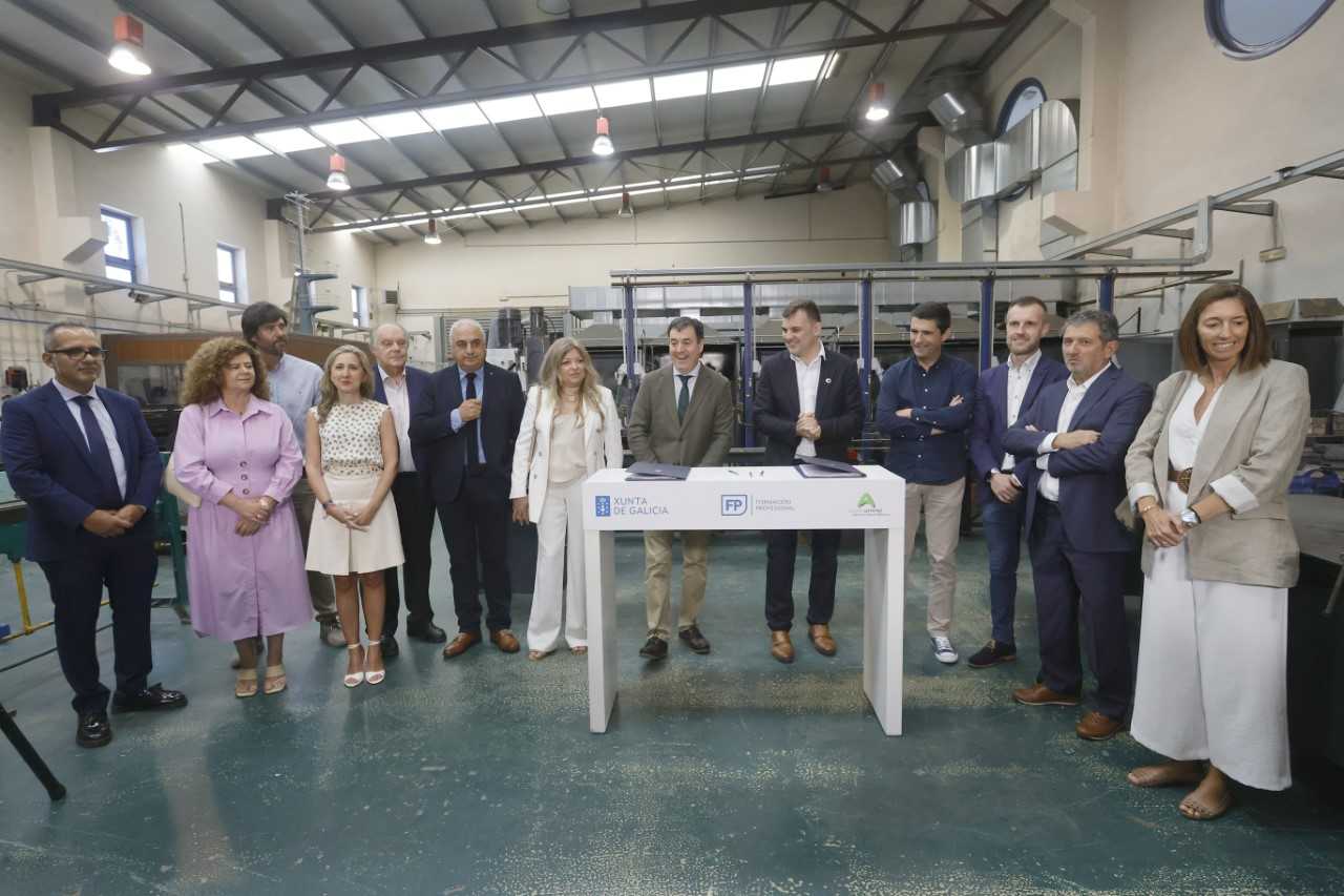 Román Rodríguez acudió al Centro Integrado de FP Ferrolterra (foto: Xunta de Galicia)
