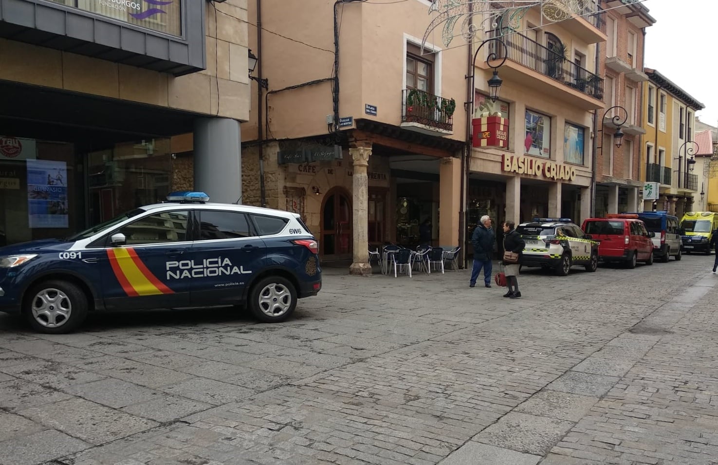 Efectivos de los cuerpos de seguridad de Aranda de Duero:  Policía Nacional, Guardia Civil y Policía Local