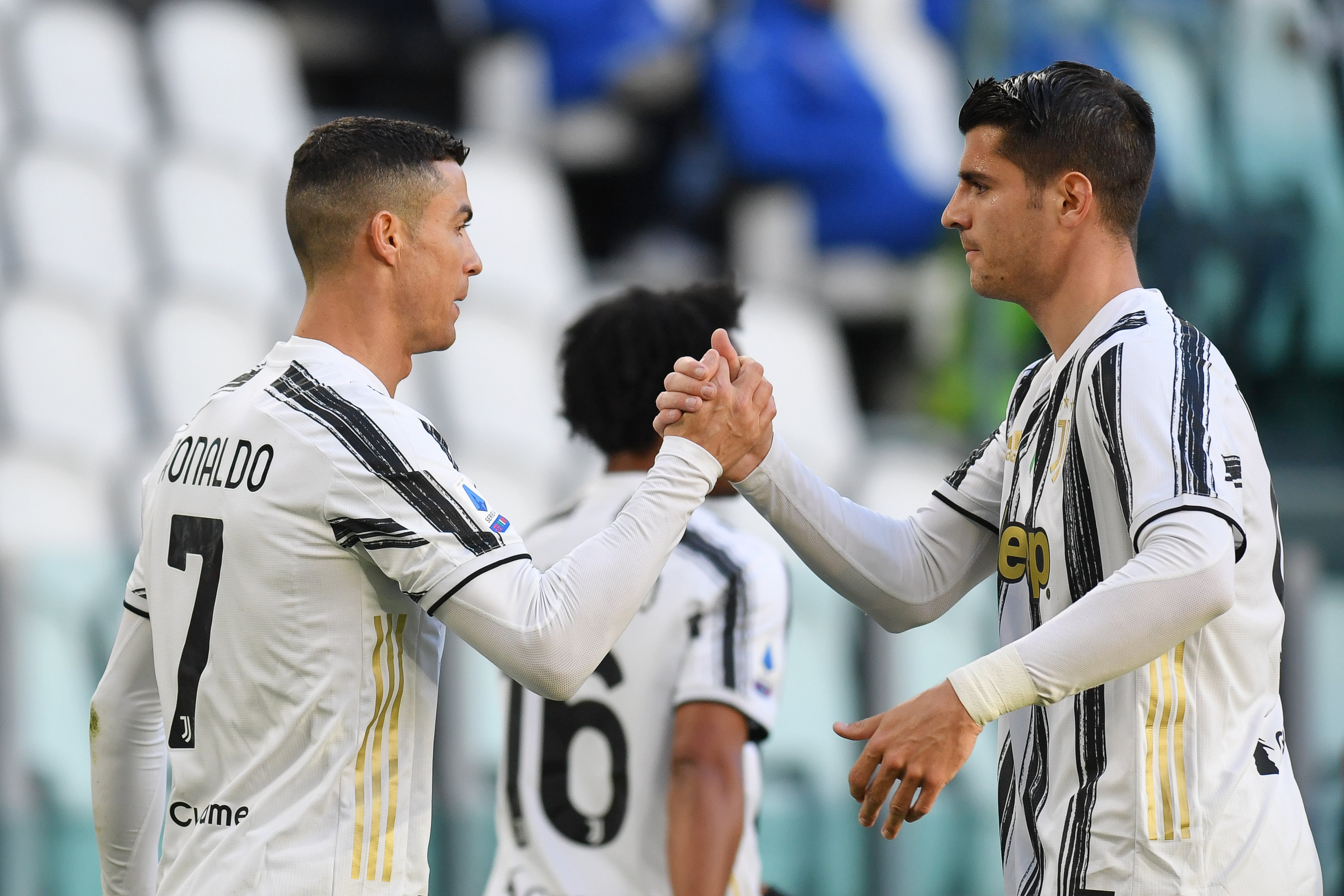 Morata y Crisiano Ronaldo celebran un gol como compañeros en la Juventus