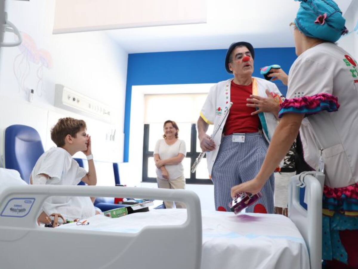Terapia a base de risas para sobrellevar las estancias hospitalarias