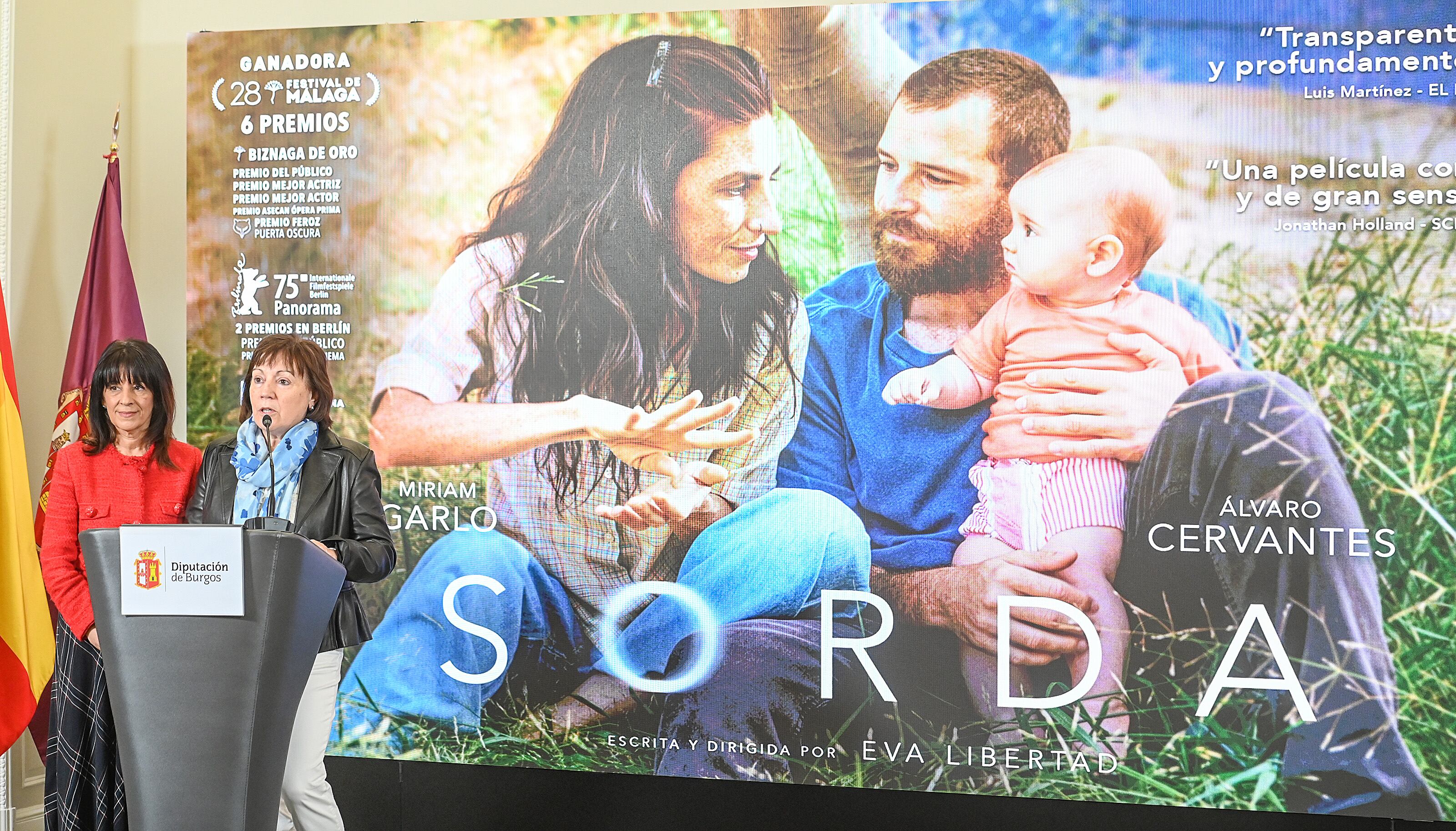 Raquel Casado, presidenta de la Asociación Cultural Collalba, y la diputada provincial del Área Social, Inmaculada Sierra, en la presentación del ciclo