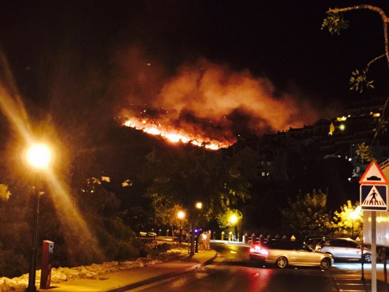 Imagen del incendio de Benahavís esta madrugada