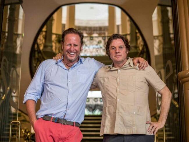 Los directores del documental de Netflix 'Dos Cataluñas', Álvaro Longoria y Gerardo Olivares