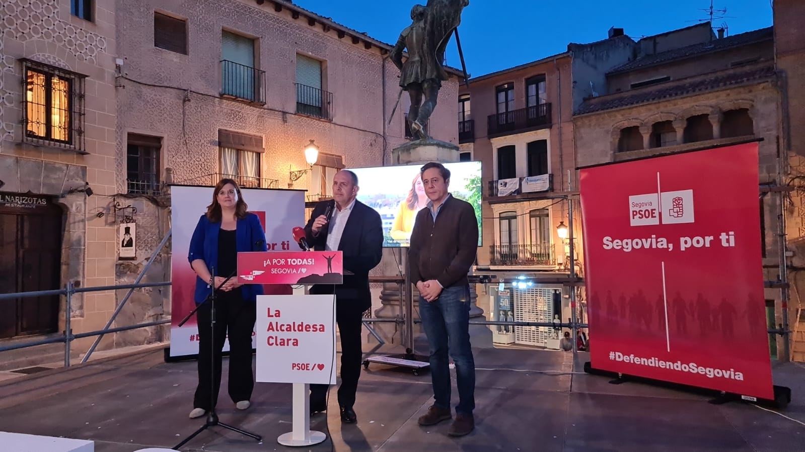 Acto del PSOE en la Plaza de San Martín