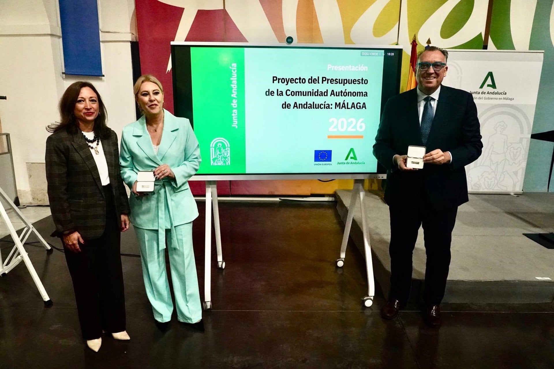 La delegada de la Junta en Málaga, Patricia Navarro; la consejera de Economía y Hacienda, Carolina España; y el consejero de Turismo y Andalucía Exterior, Arturo Bernal, en la presentación de los presupuestos de la Junta para Málaga