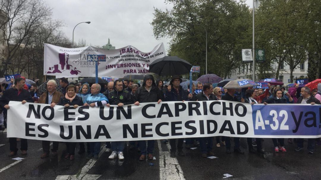 Jiennenses se manifiestan en Madrid.