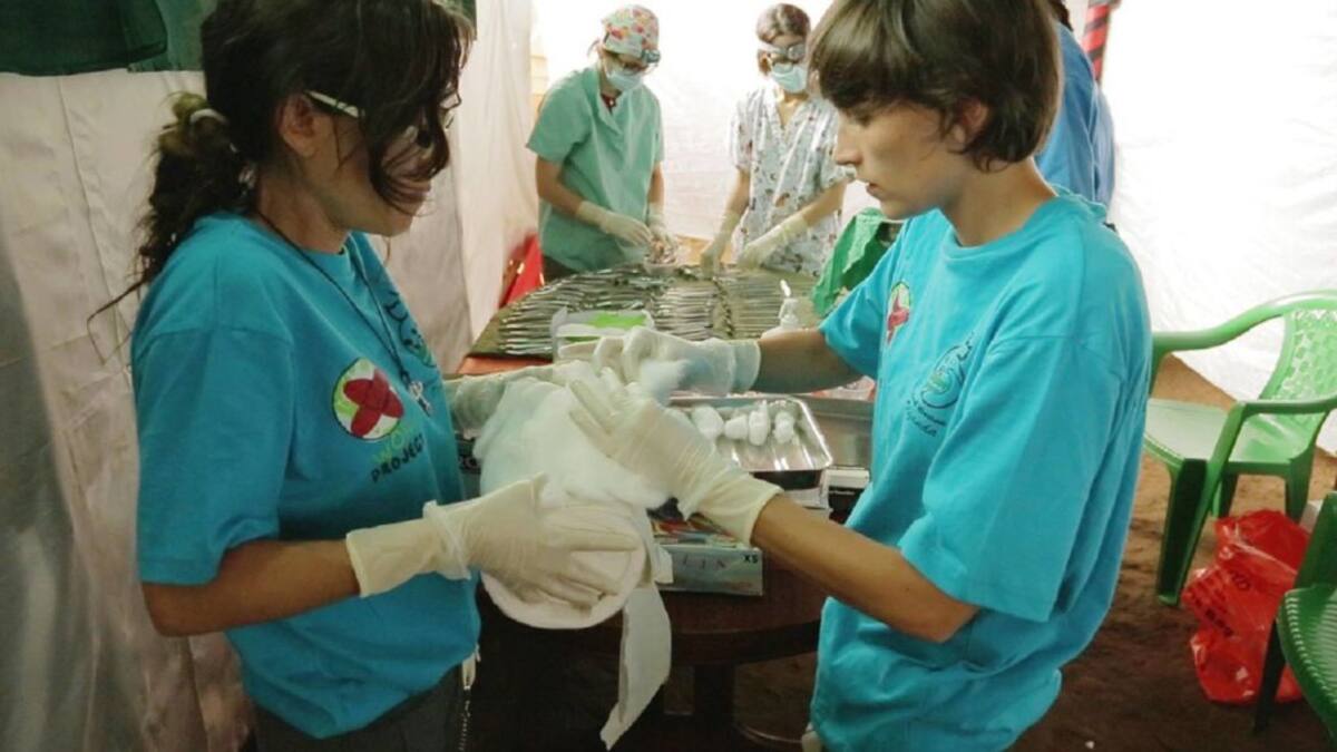 Ser Enfermeras: misión humanitaria en Uganda