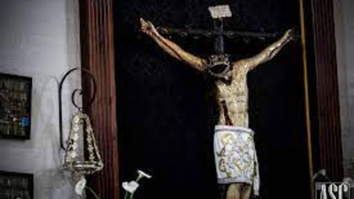 La Asociación Cristo de la Almoraima recibe la Uva Cofrade de Radio Algeciras