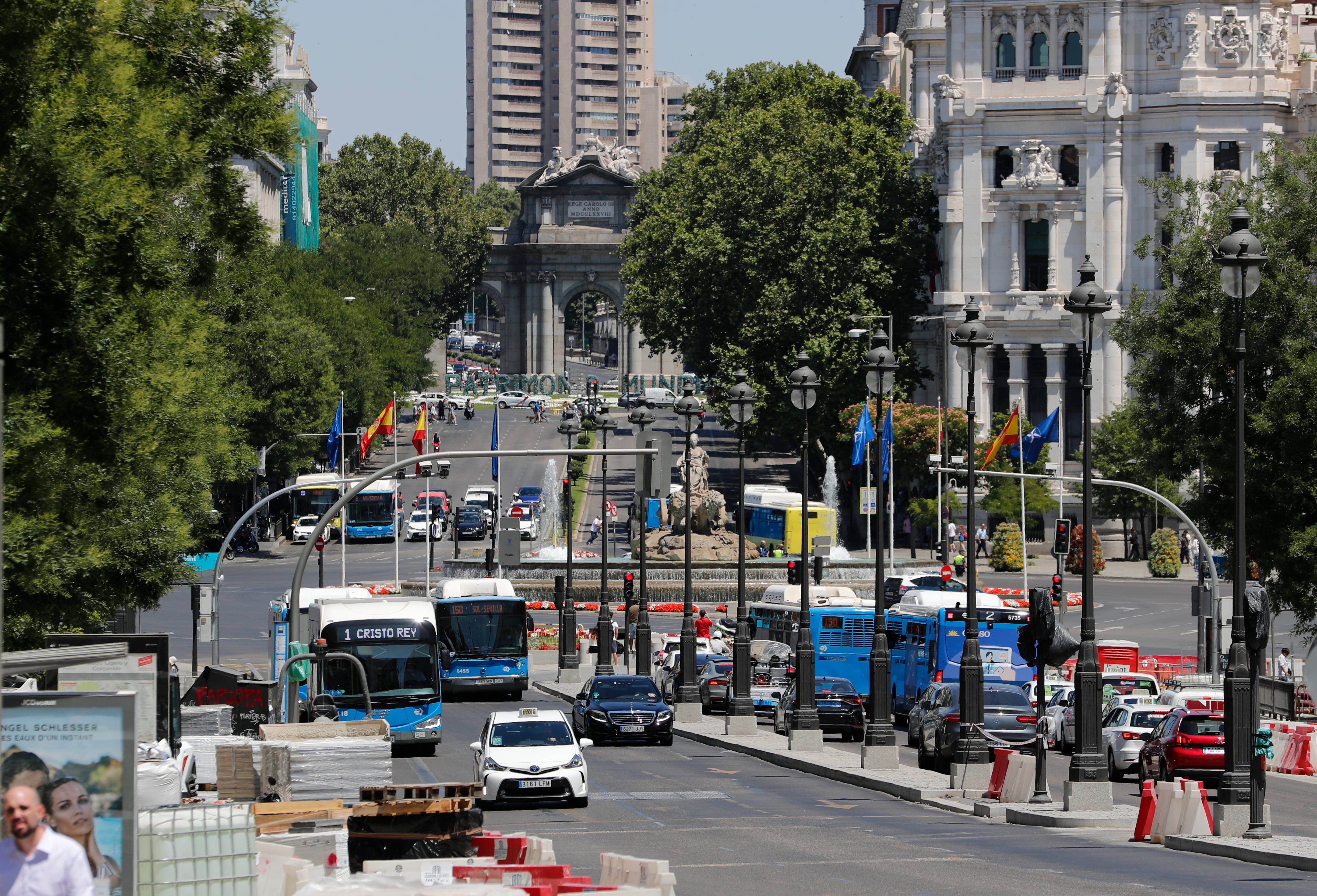 Vista de las calles del centro de Madrid que donde se ha restringido la circulación y se han reforzado las medidas de seguridad debido a la Cumbre de la OTAN.