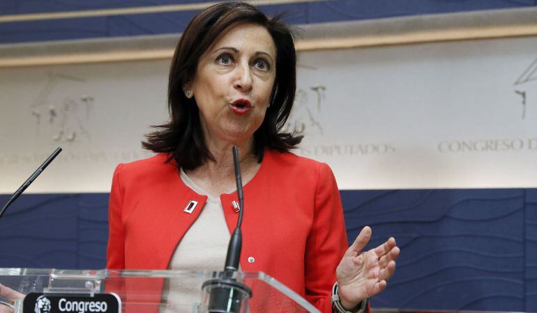 La portavoz de PSOE en el Congreso, Margarita Robles, durante la rueda de prensa posterior a la reunión de la Junta de Portavoces.