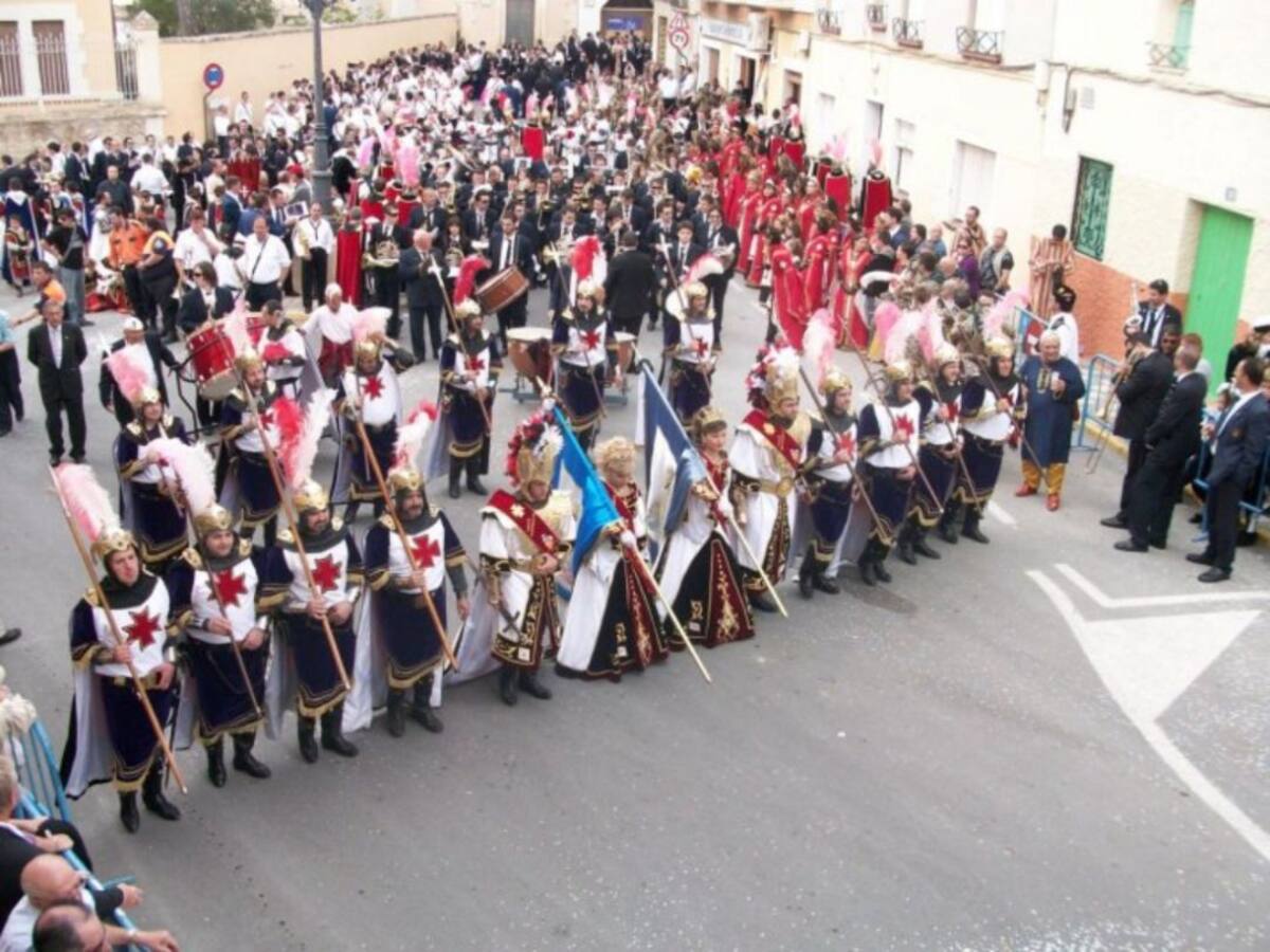 Alberto Martínez, Presidente de la Comparsa de Blanquets de Biar, en Radio Villena