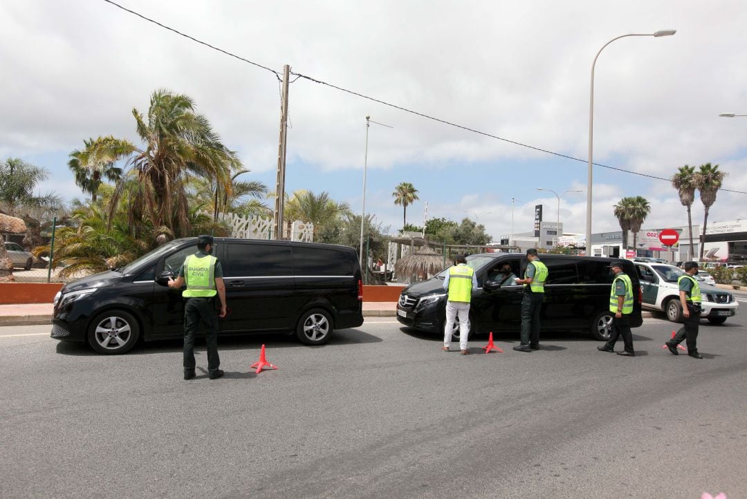 Imagen de archivo de un control de la Guardia Civil