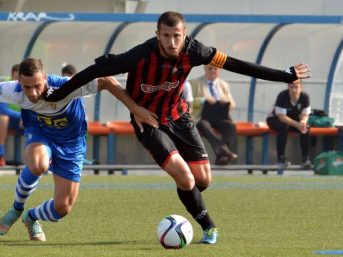El Reus Deportiu empata a Badalona i segueix líder