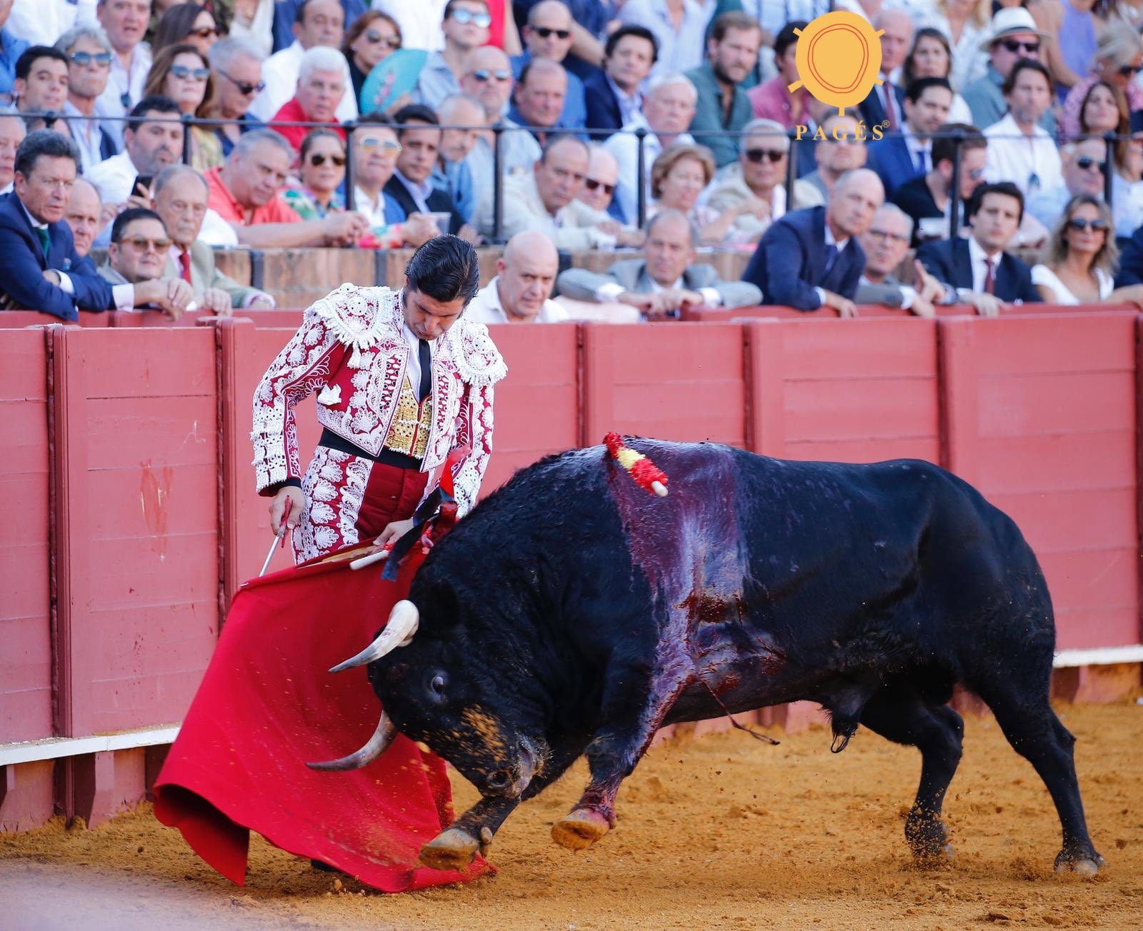 Muletazo por bajo de Morante de la Puebla al toro que abrió plaza