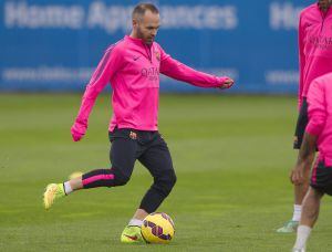 29/11/14 BARCELONA ENTRENAMIENTO  INIESTA