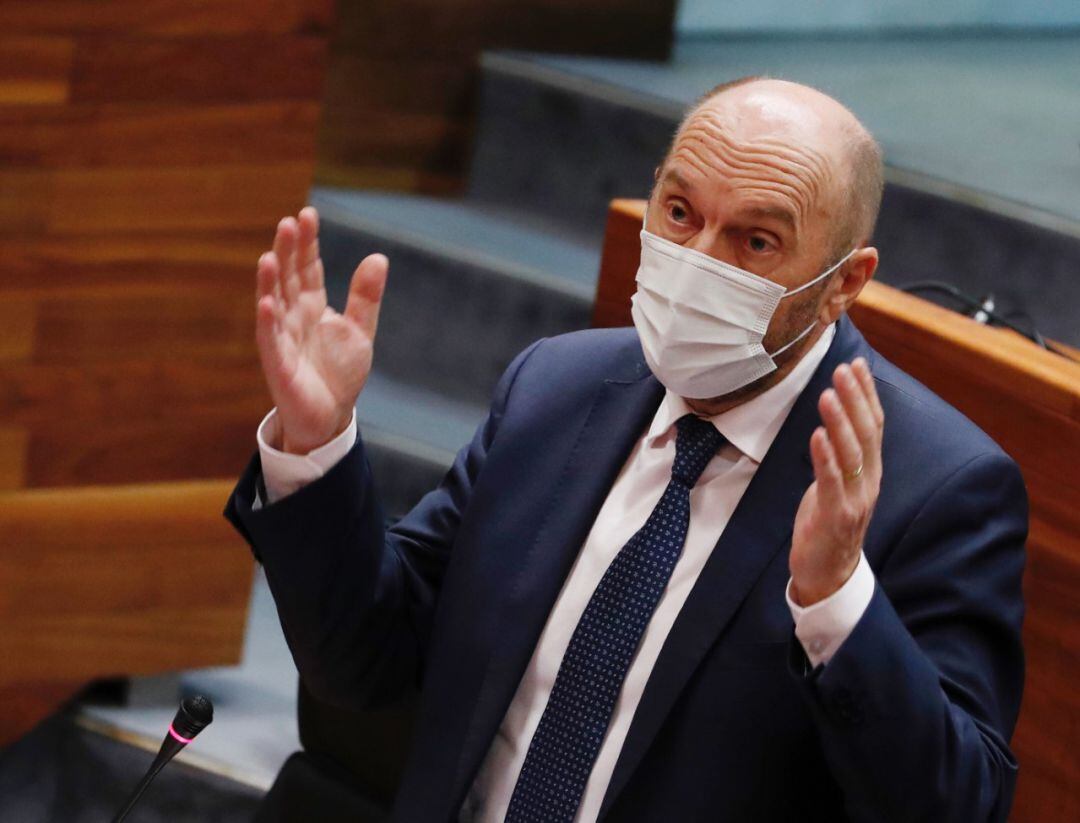 Juan Cofiño durante una intervención en la Junta. 