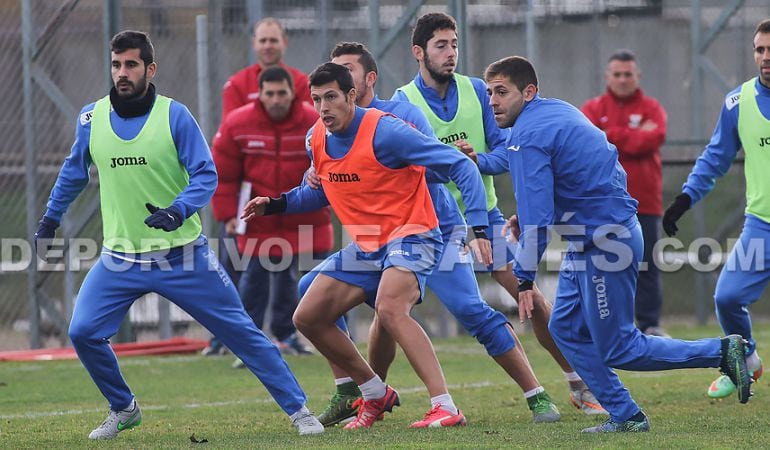 Los jugadores del Leganés se ejercitan en una sesión de esta semana