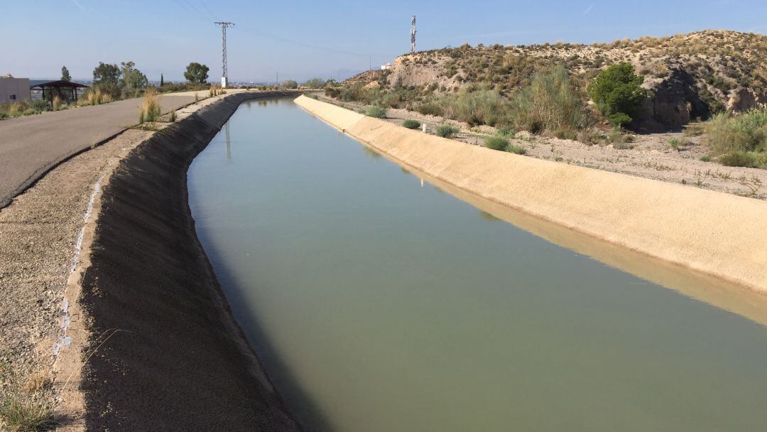 Imagen del trasvase Tajo-Segura a su paso por el municipio de Lorca