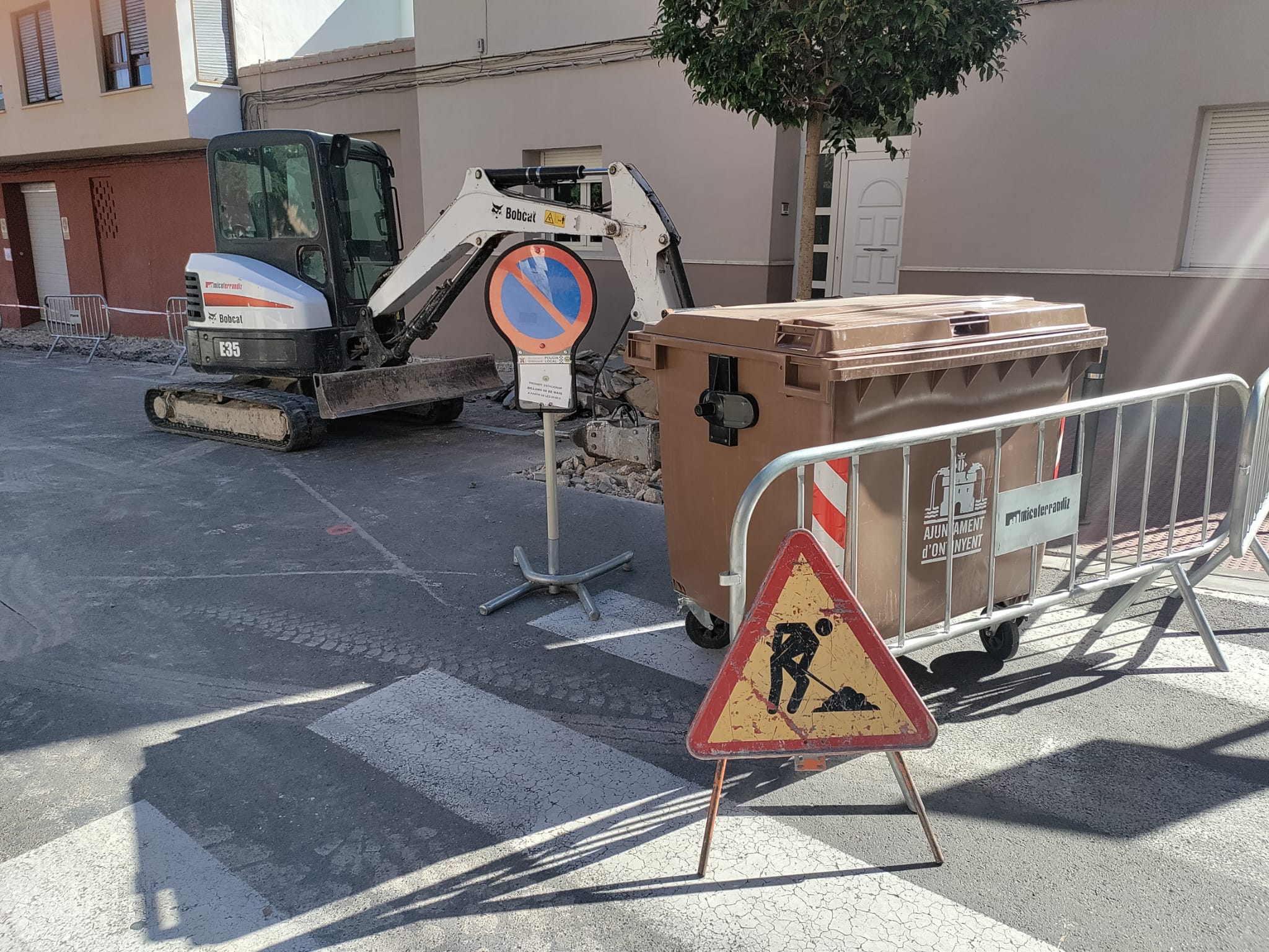 Així estava el carrer José Simó Marí fa poc meé de 2 mesos