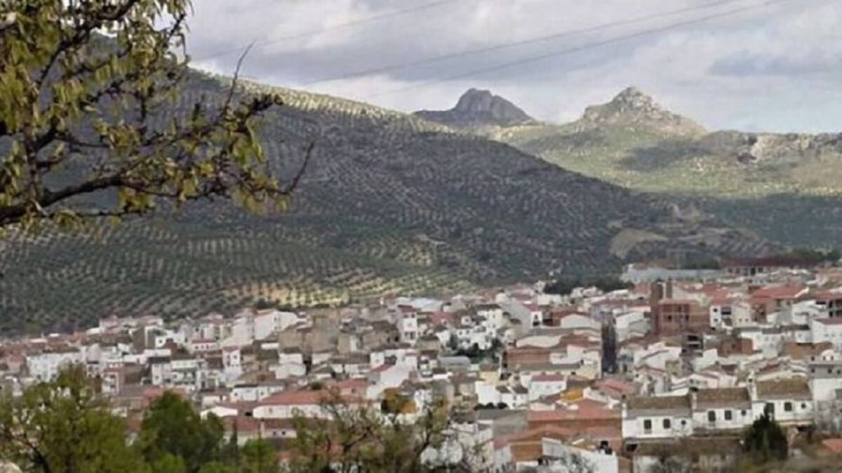 Los Villares pide a la Junta diálogo sobre la incidencia del coronavirus en el municipio