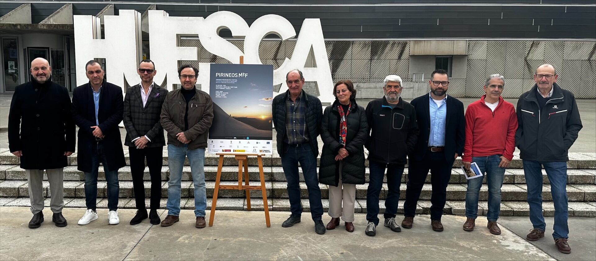 Presentación frente al Palacio de Congresos de Huesca de la III Edición del Pirineos Film Festival.