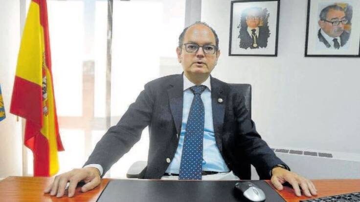 Entrevista en Hora 14 Comunitat Valenciana a Agustín Ferrer, presidente del Colegio Valenciano de Abogados