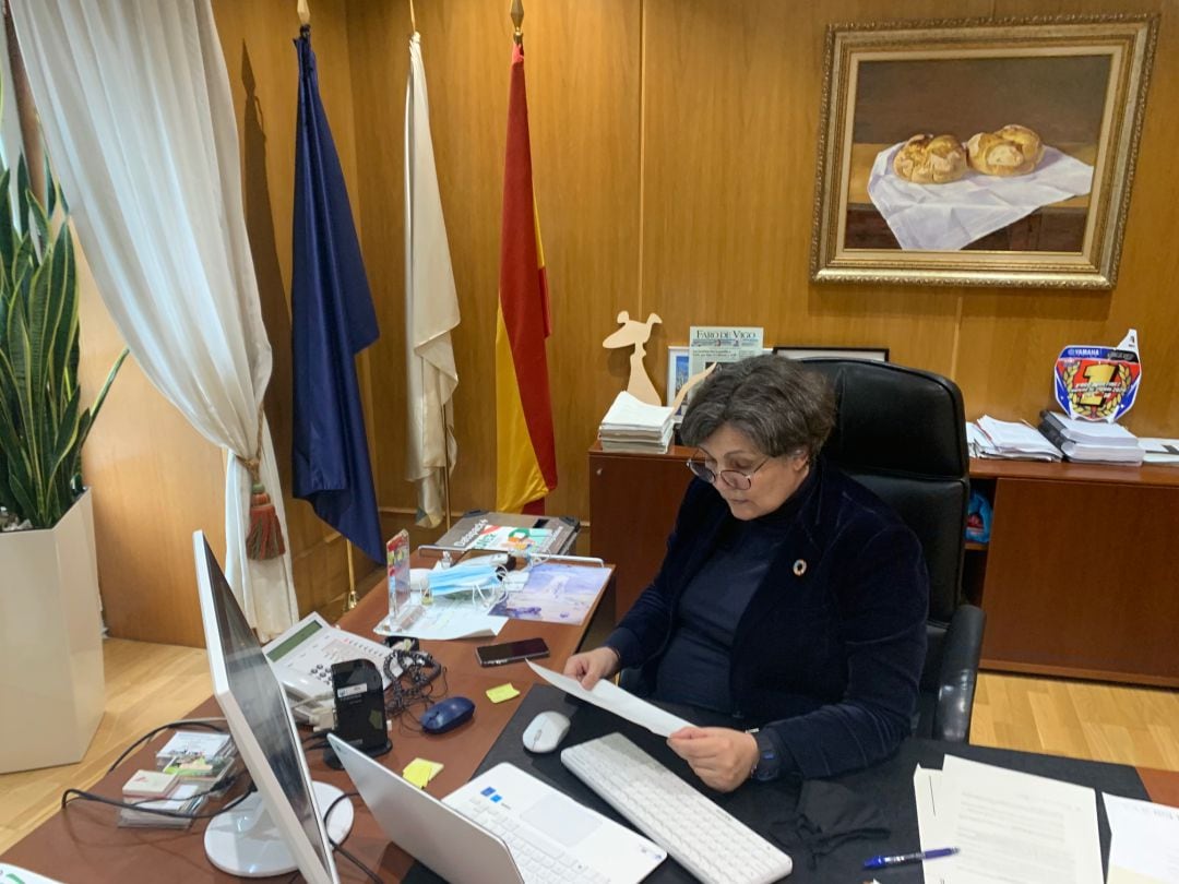 La alcaldesa de O Porriño, Eva García de la Torre, en su despacho.