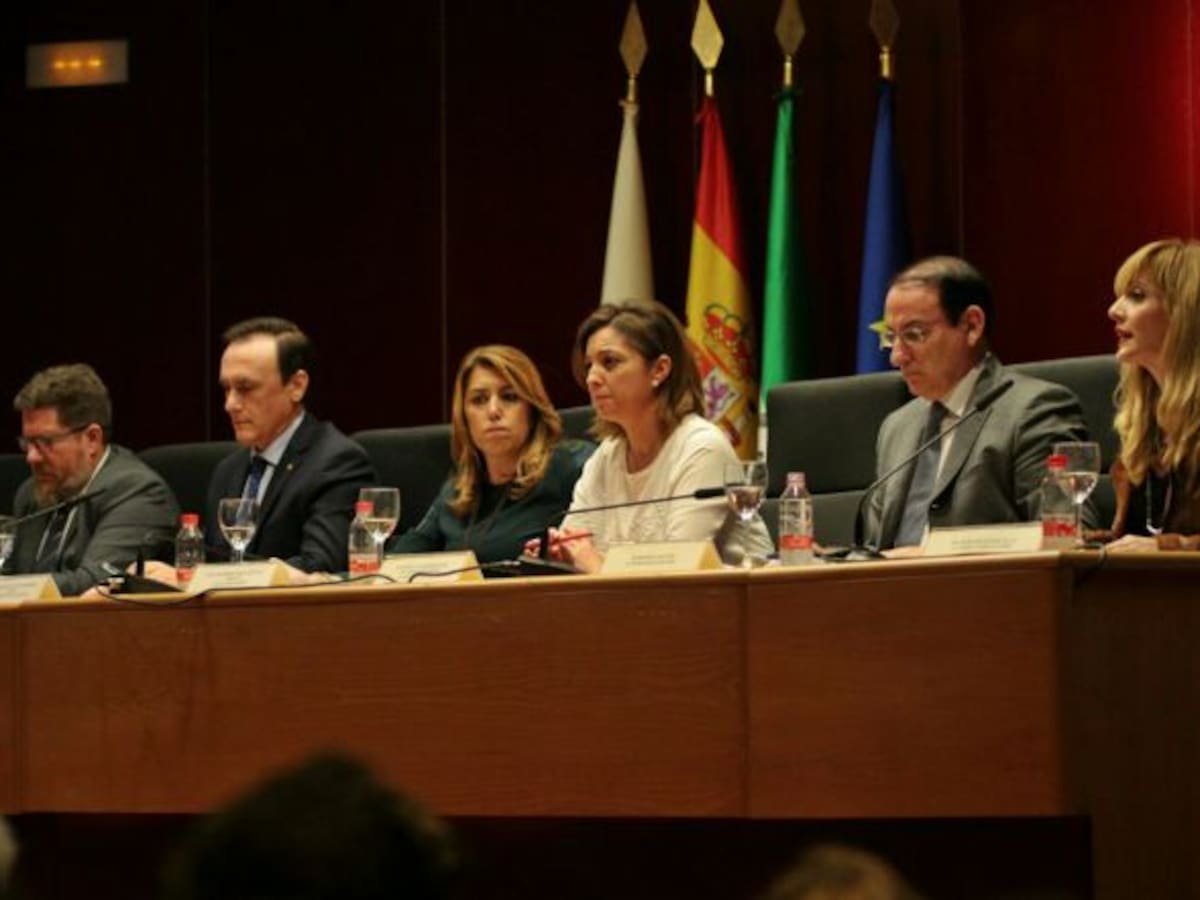 Susana Díaz presenta en Córdoba el plan de la Junta para modernizar el campo andaluz