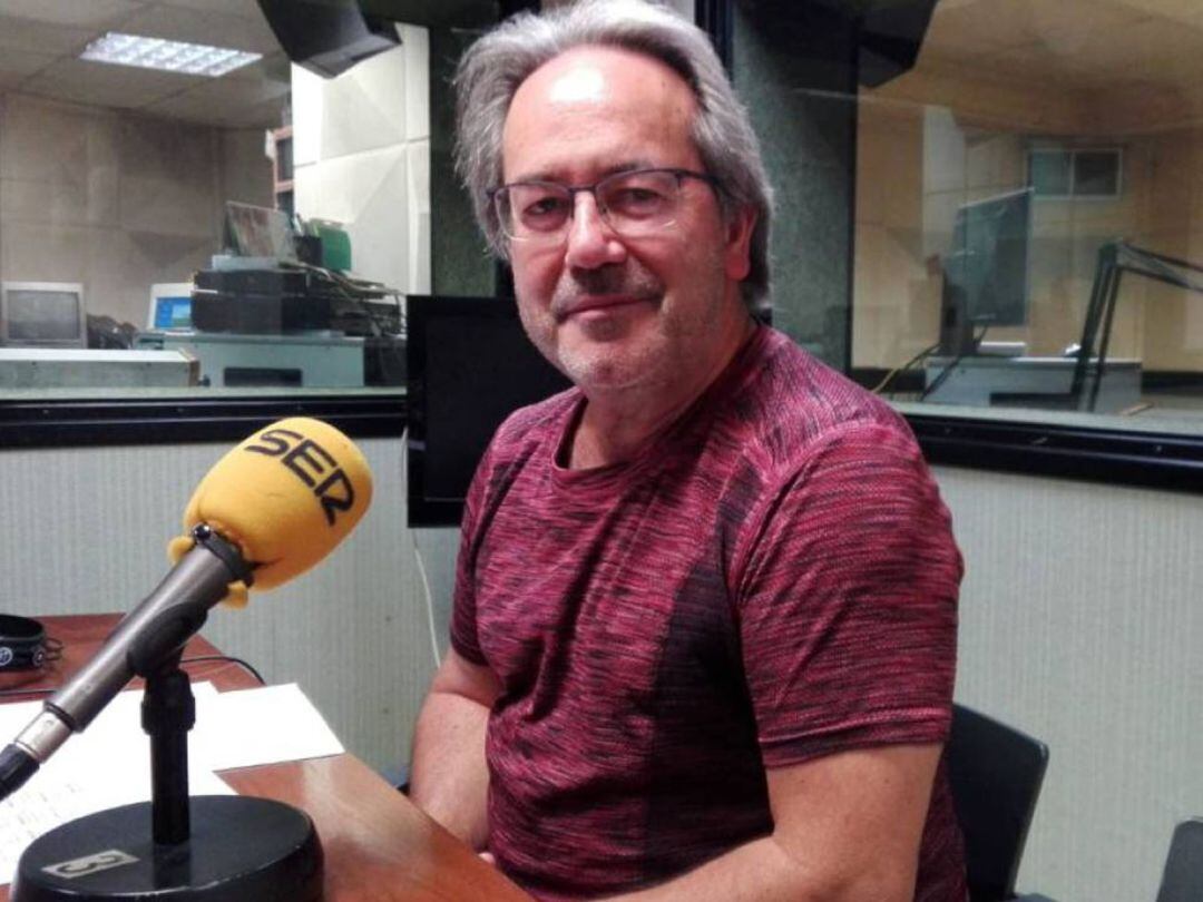 Francisco Guarido en los estudios de Radio Zamora