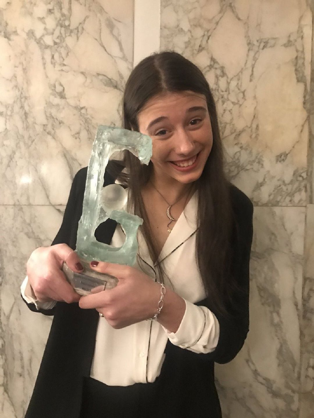 Raquel Carrera, feliz con su premio Gigantes