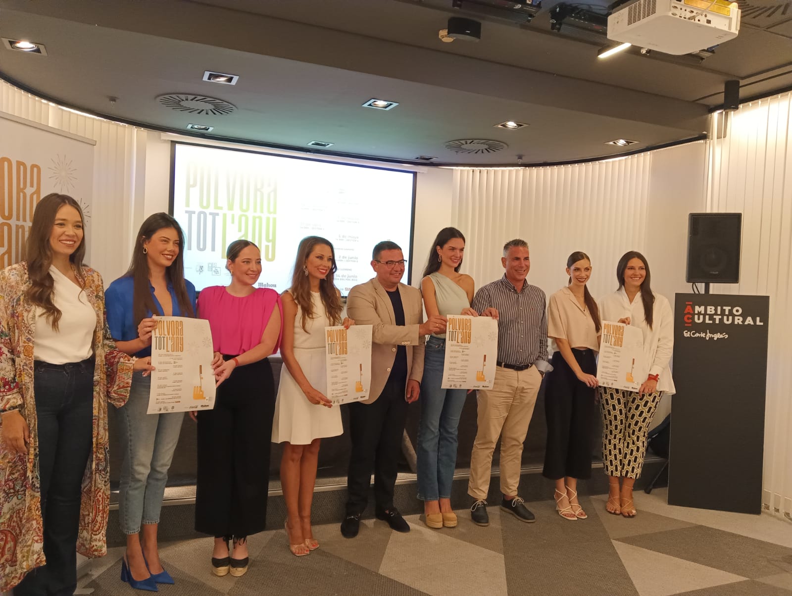 Presentación del ciclo &quot;Pólvora tot l&#039;àny en la sala Ámbito Cultural de El Corte Inglés.