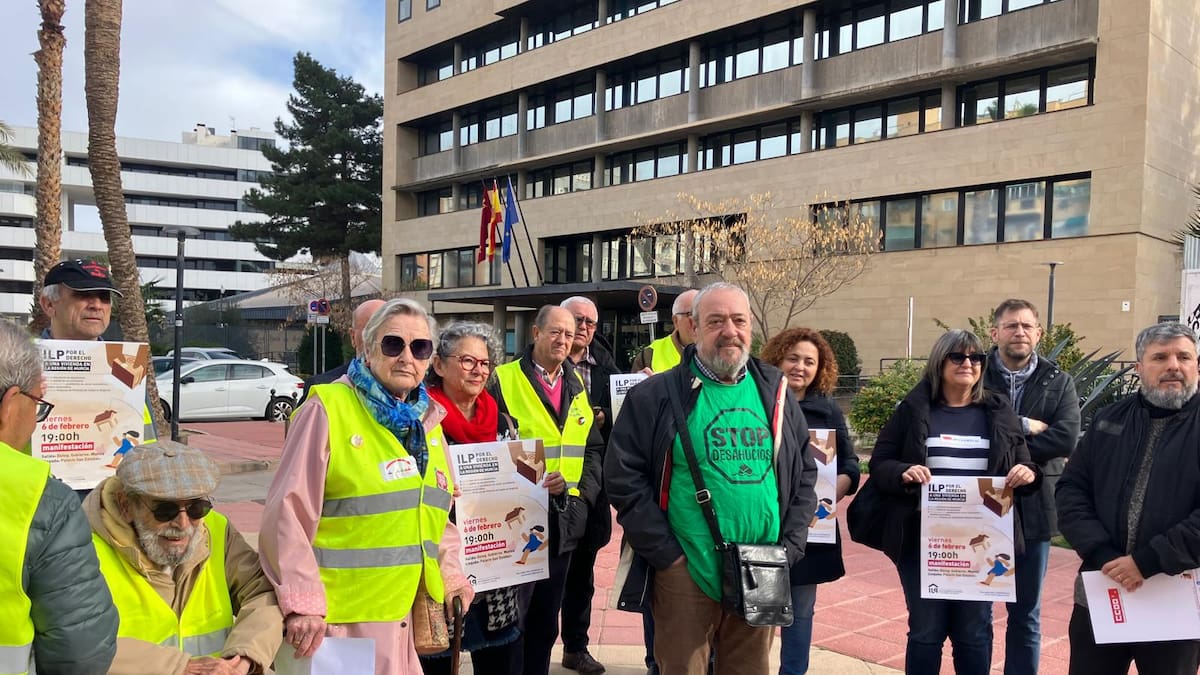 Pedro Cano, de los Yayoflautas. Murcia se moviliza en defensa del escudo social