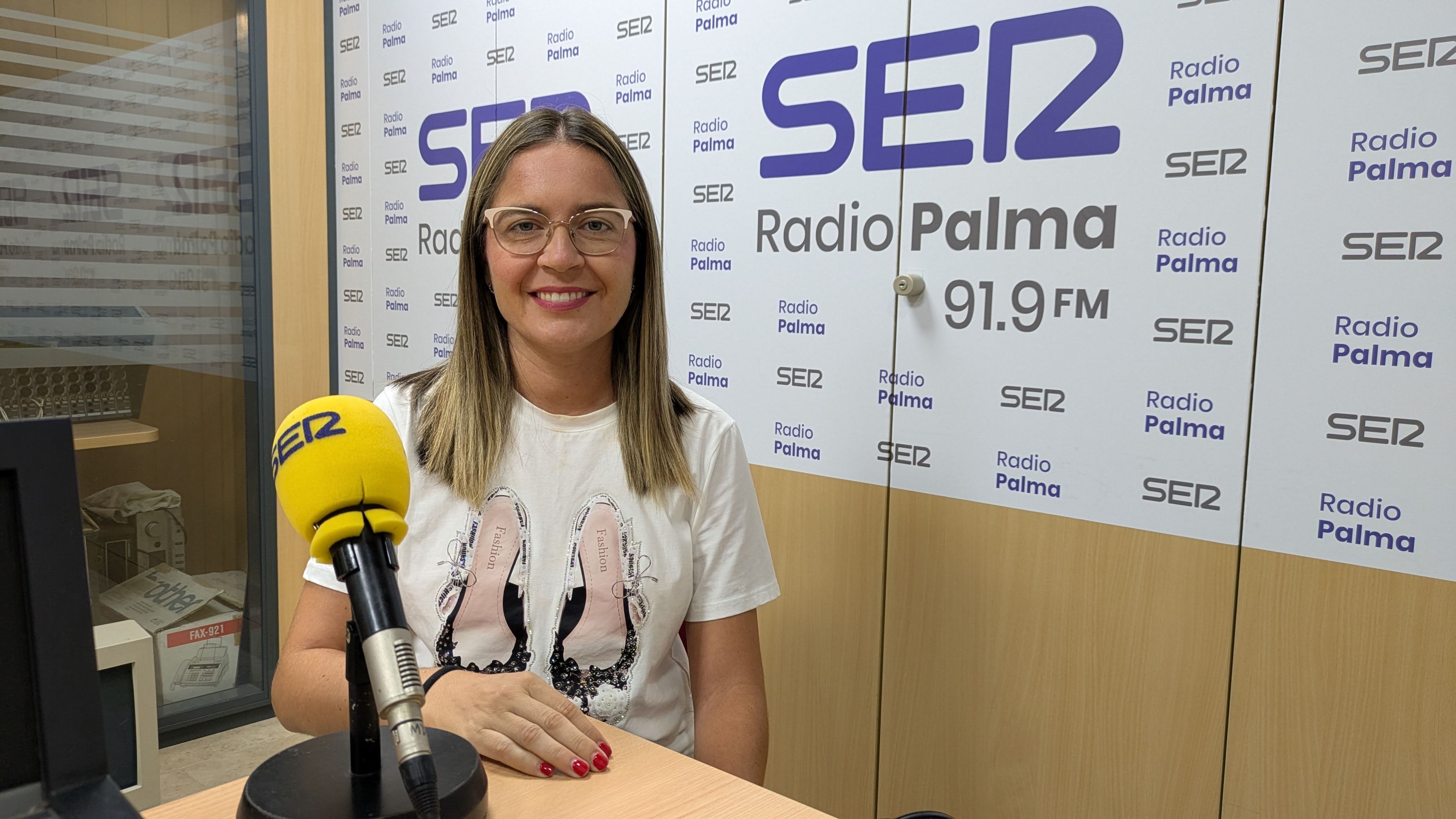Mari Ángeles Zamora, concejala de Cultura en Radio Palma