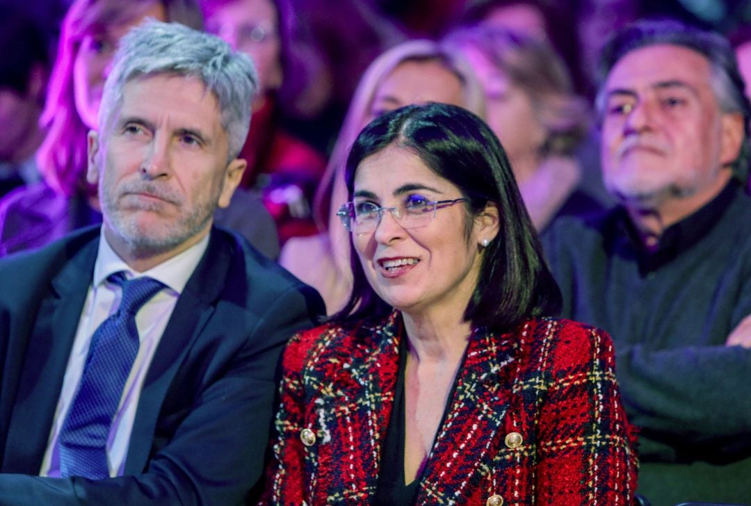 El ministro del Interior, Fernando Grande-Marlaska; y la ministra de Política Territorial y Función Pública, Carolina Darias, durante el acto del PSOE con motivo del 8 de Marzo.