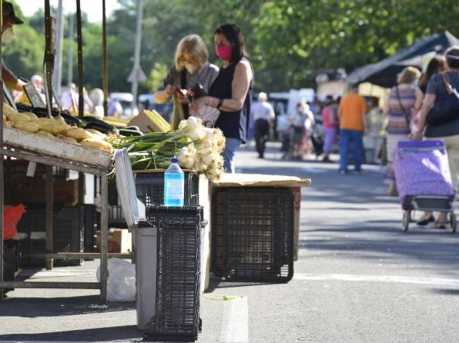 Día de reapertura en el Mercadillo de los Lunes