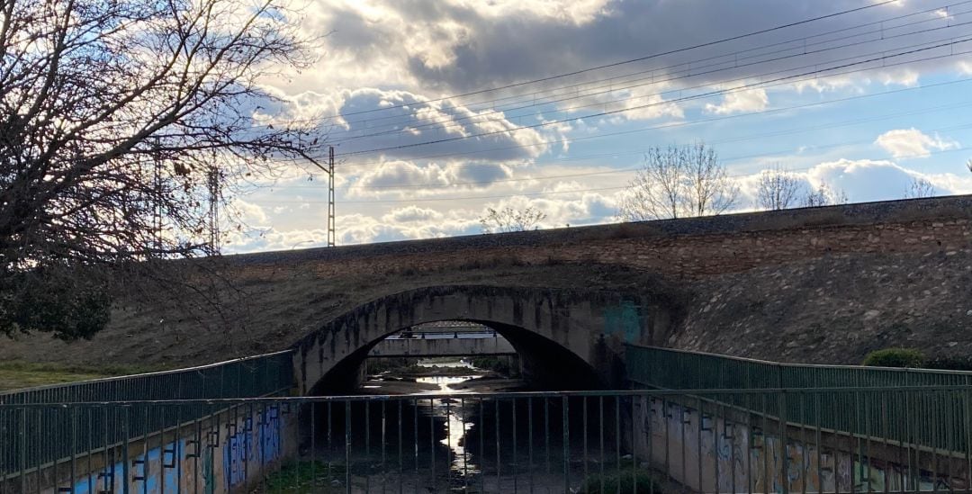 Imagen del estado actual del Puente del Hierro de Valdepeñas (Ciudad Real)