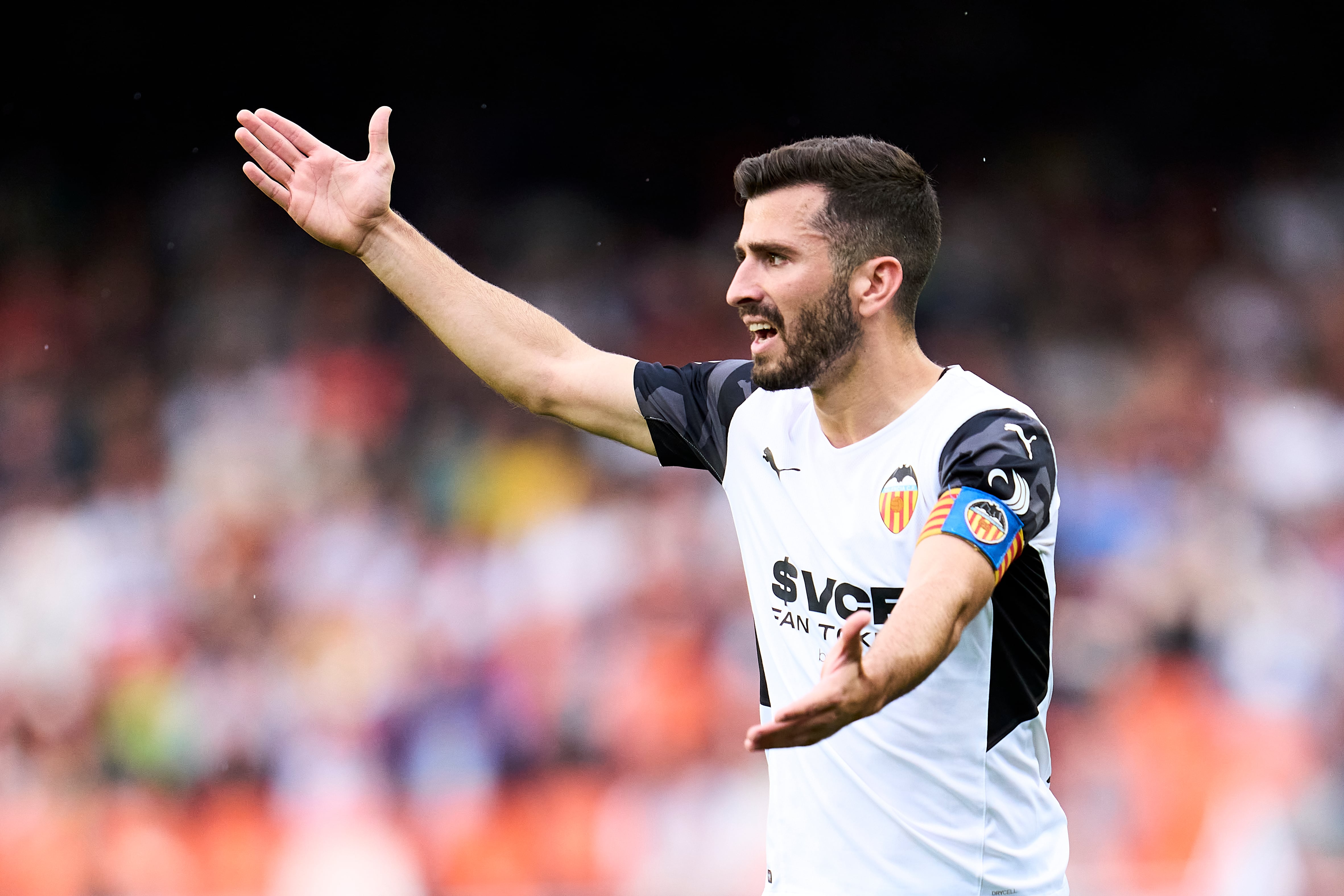 Jose Luis Gaya durante un partido con el Valencia