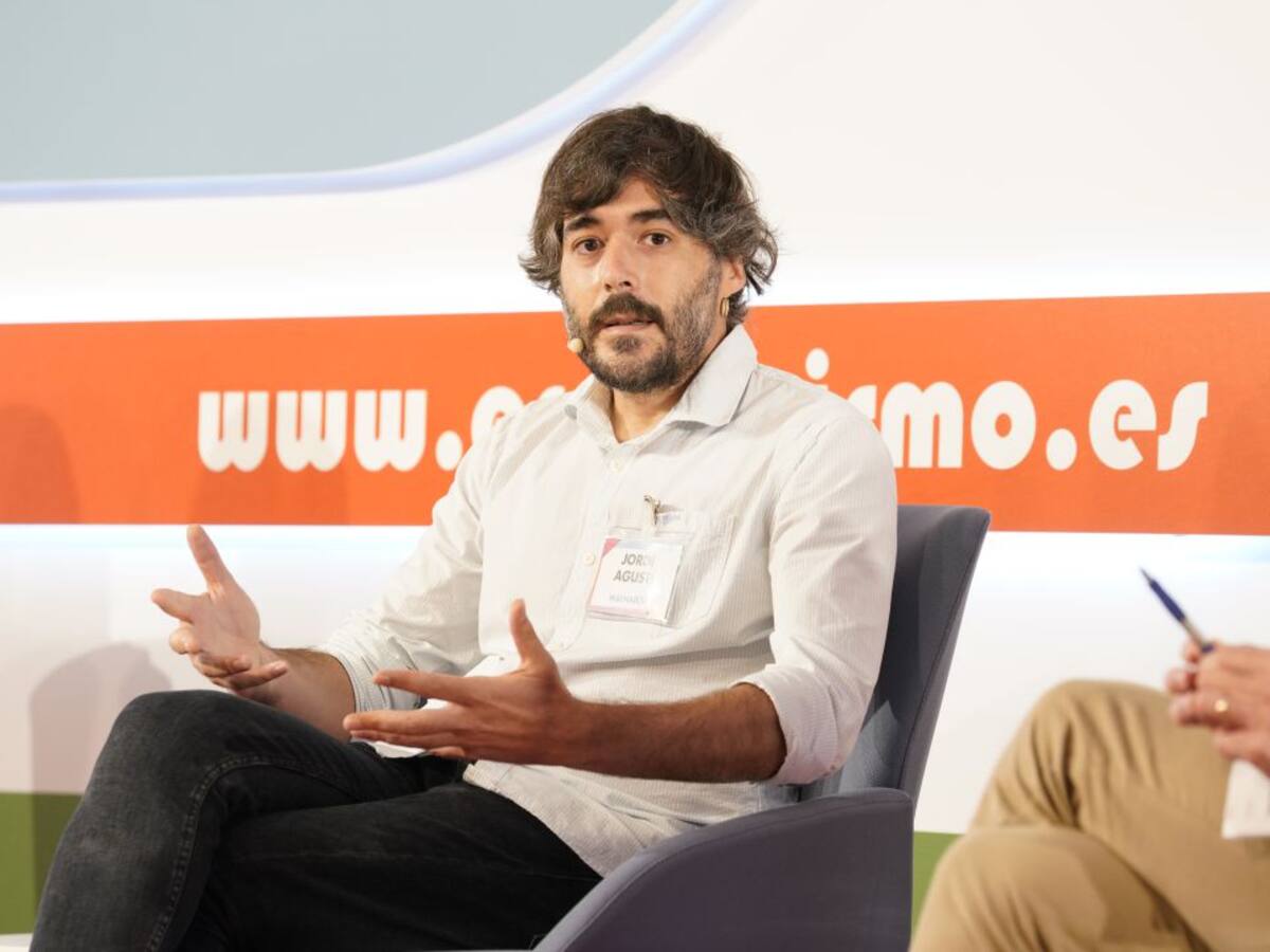 Expertos apuestan "por el valor añadido y la diferenciación de los destinos turísticos"