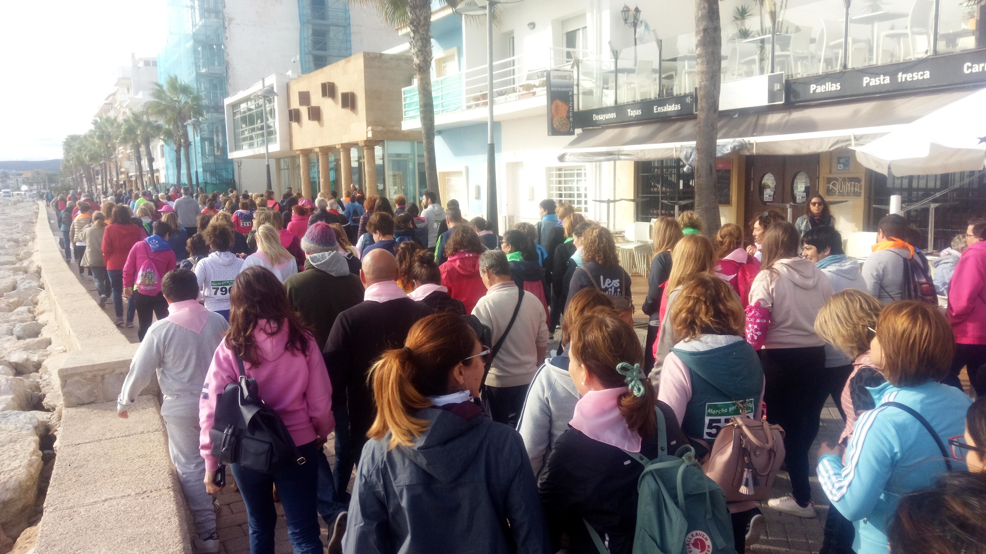 Imagen de archivo de marcha contra el cáncer Xàbia.