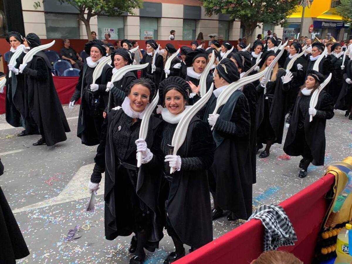 Estudiantes de Villena. Comparsa de fiestas, diversión y cultura