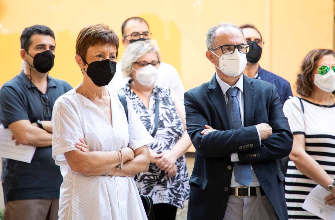 La rectora de la Universitat de València, Mavi Mestre, durante una visita este viernes al Colegio Mayor Lluís Vives de la ciudad. 