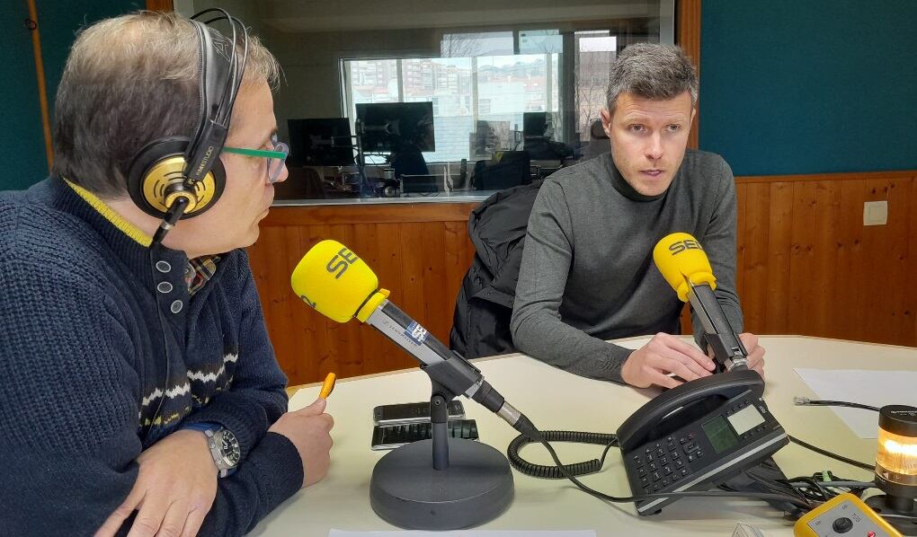 Martija, entrevistado por Roberto González en Radio Santander