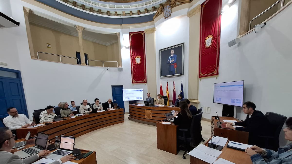 Concejales Ayuntamiento de Alcantarilla sobre presupuestos municipales